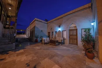 Hotel AsyAda Suites