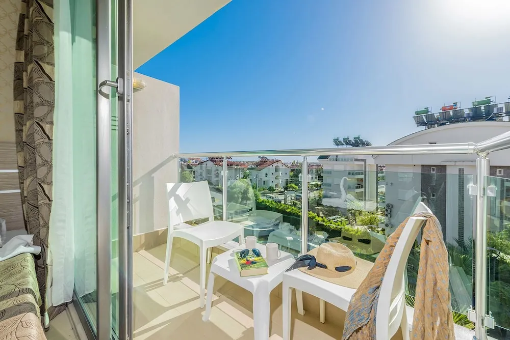 Standard Üç Kişilik Oda, 1 Yatak Odası, Engellilere Uygun, Balkon