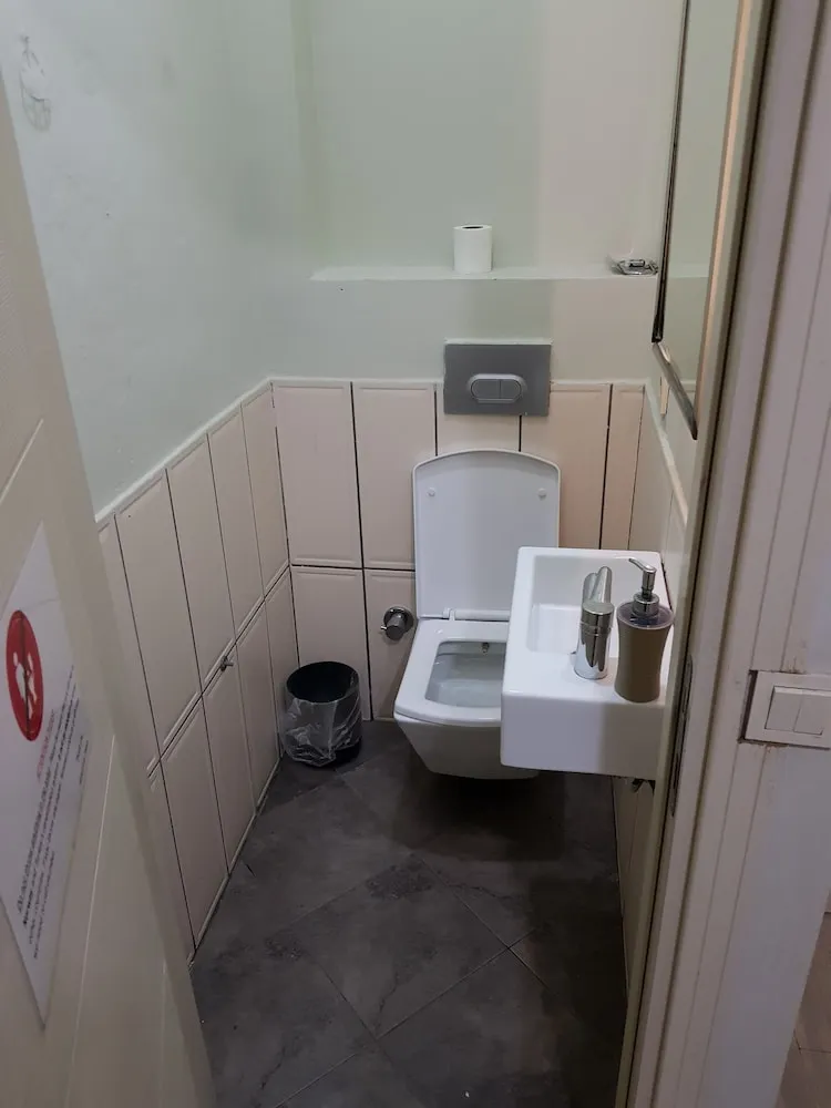 Economy Tek Büyük Yataklı Oda