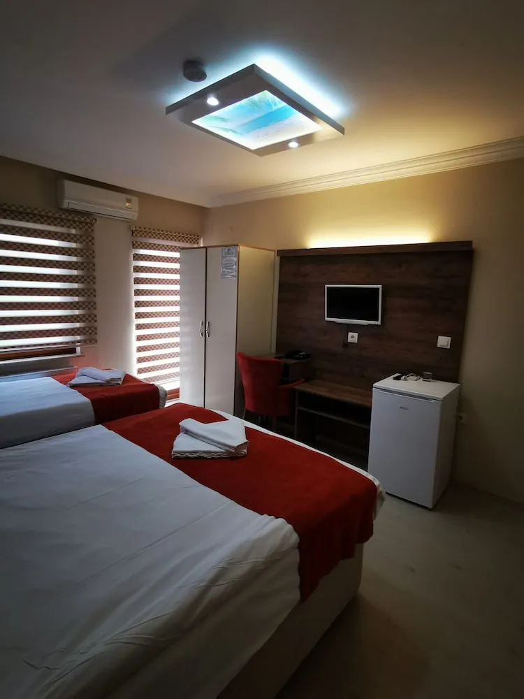 Standard Üç Kişilik Oda, Balkon