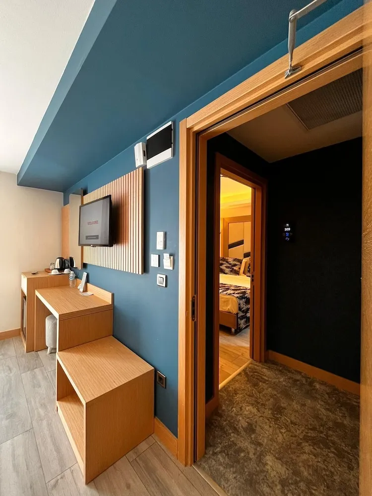 Family Connected Room 4 Pax