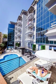 Ramira City Hotel - Yetişkin Oteli