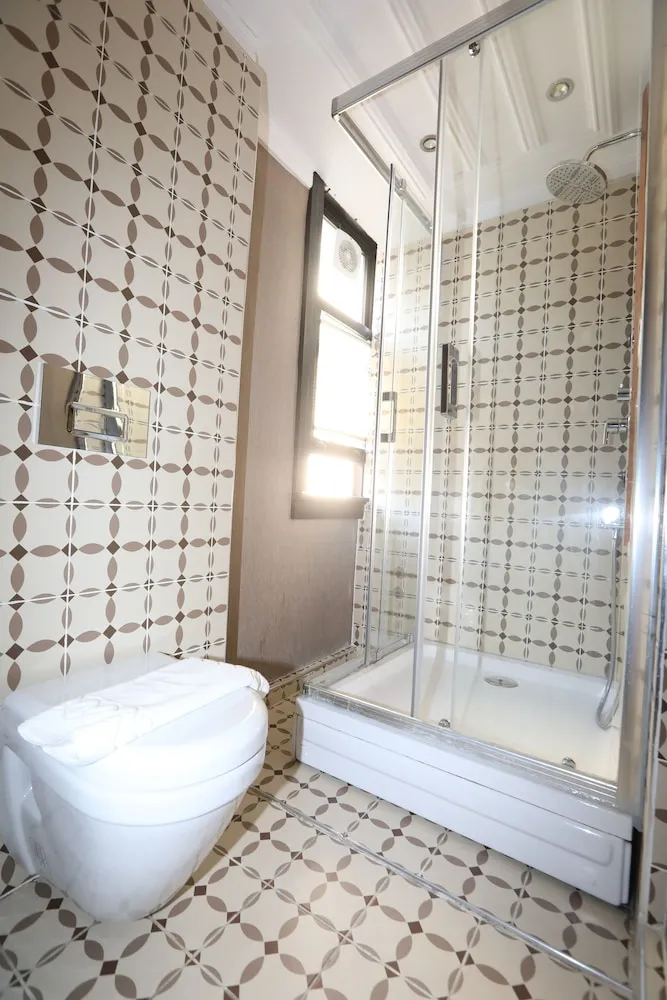 Deluxe Üç Kişilik Oda, Sigara İçilmez