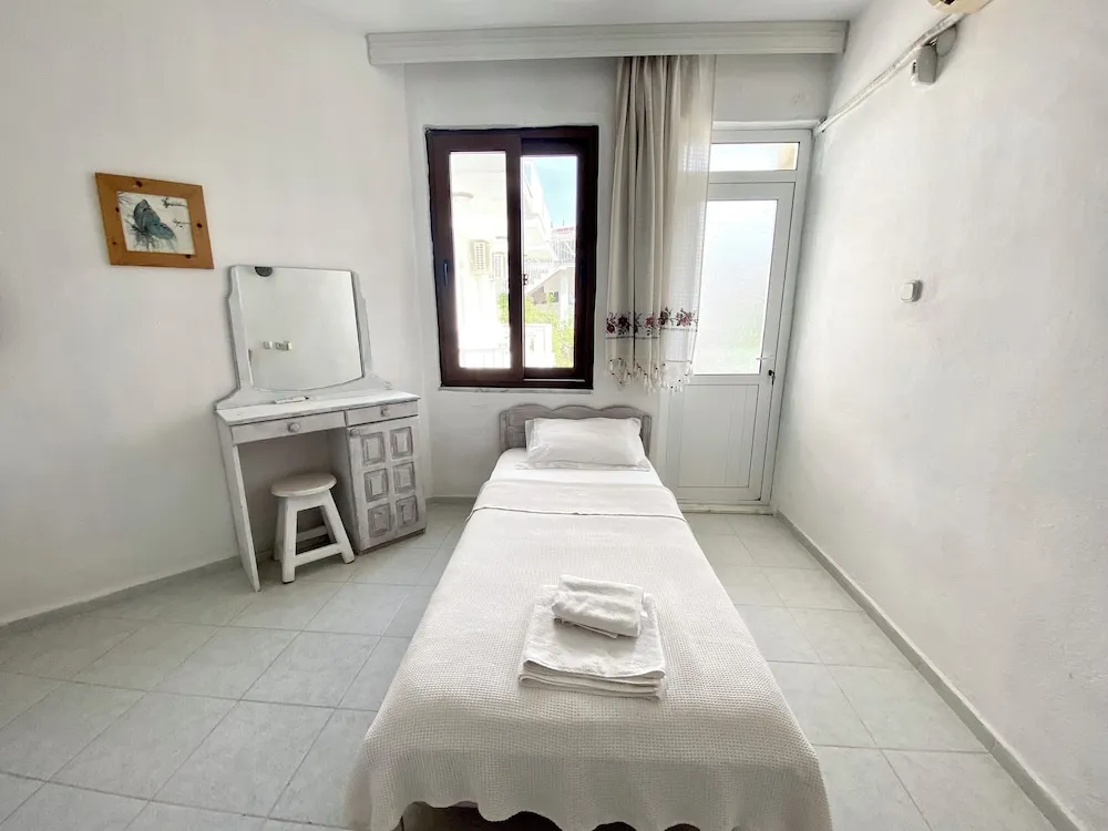 Standard Üç Kişilik Oda