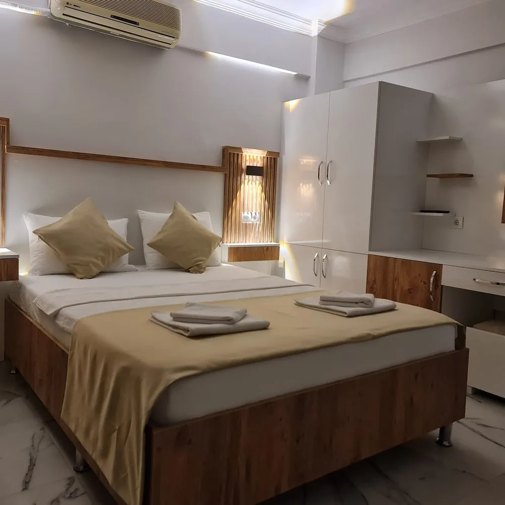 Standard Tek Büyük Yataklı Oda, Şehir Manzaralı