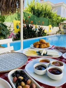 Sarı Köşk Butik Hotel