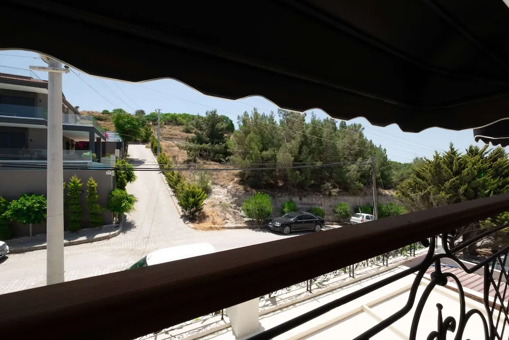 Superior Tek Büyük Yataklı Oda, Tepe Manzaralı