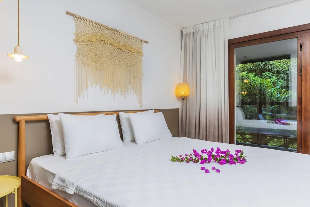 2 Bedroom Deluxe Room, Balcony, Pool View