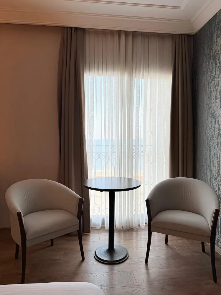 Deluxe Tek Büyük Yataklı Oda, Deniz Manzaralı