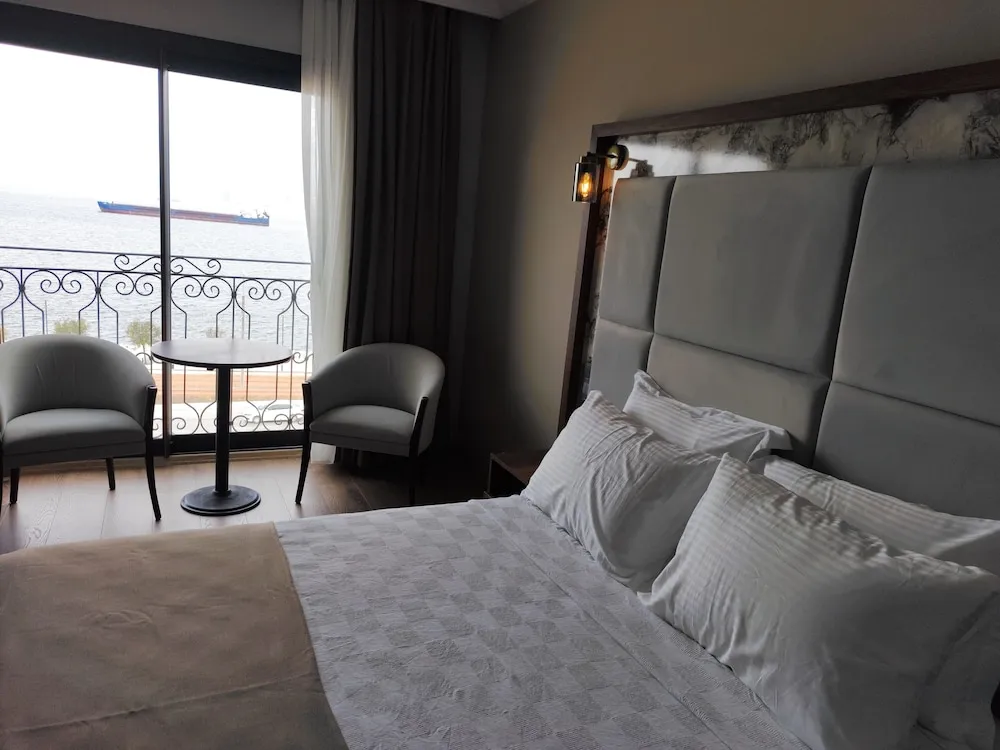 Deluxe Tek Büyük Yataklı Oda, Deniz Manzaralı