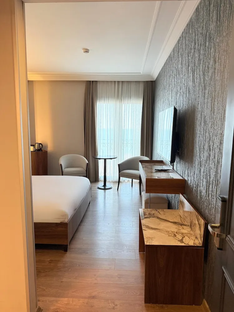 Deluxe Tek Büyük Yataklı Oda, Deniz Manzaralı