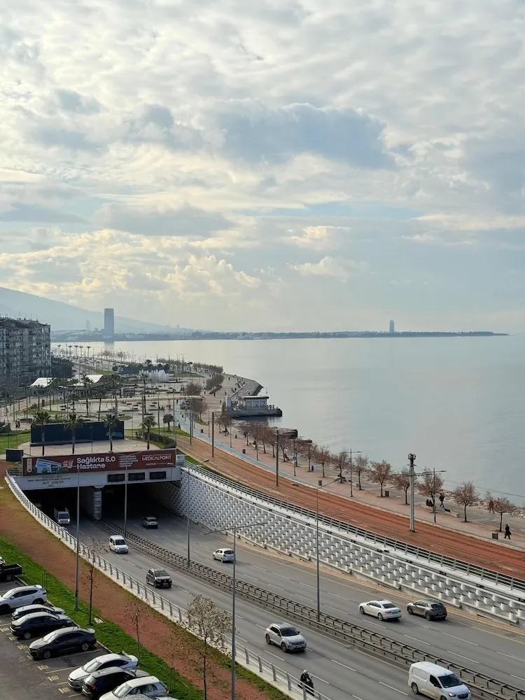 Deluxe Tek Büyük Yataklı Oda, Deniz Manzaralı