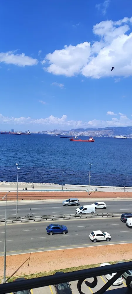 Deluxe Tek Büyük Yataklı Oda, Deniz Manzaralı