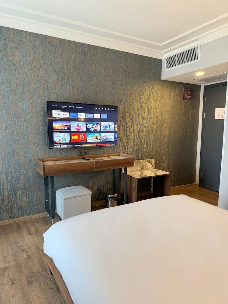 Deluxe Tek Büyük Yataklı Oda, Deniz Manzaralı