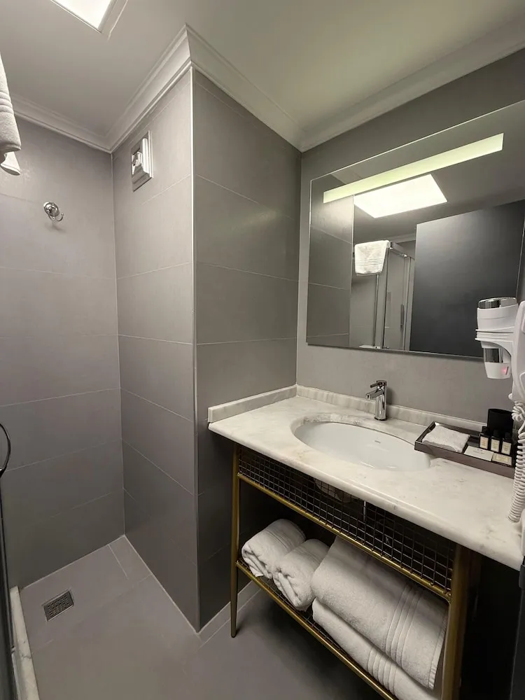 Deluxe Tek Büyük Yataklı Oda, Deniz Manzaralı