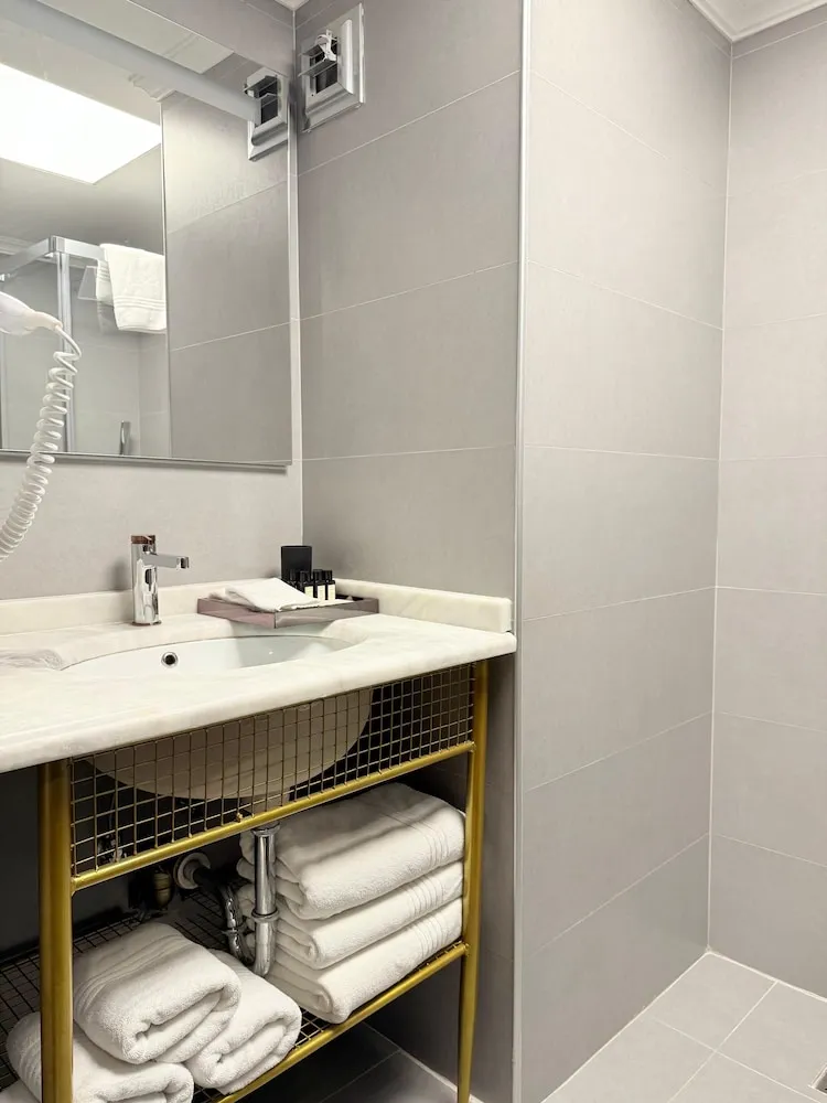 Comfort Üç Kişilik Oda