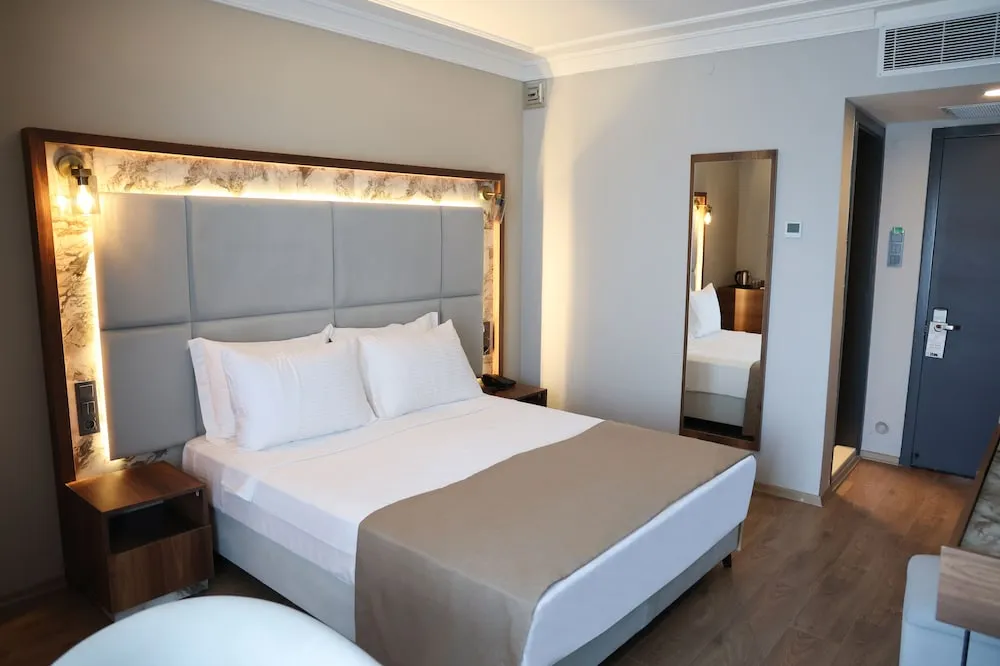 Classic Tek Büyük Yataklı Oda, Şehir Manzaralı