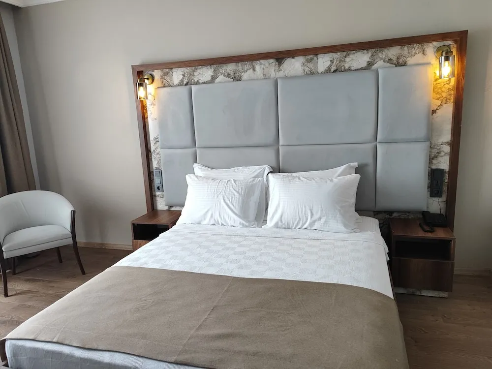 Classic Tek Büyük Yataklı Oda, Şehir Manzaralı