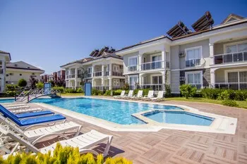 Sea Heaven Legend Apartments