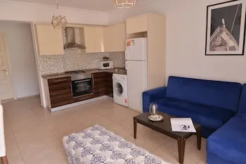 Sea Heaven Legend Apartments