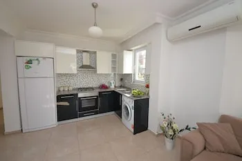 Sea Heaven Legend Apartments