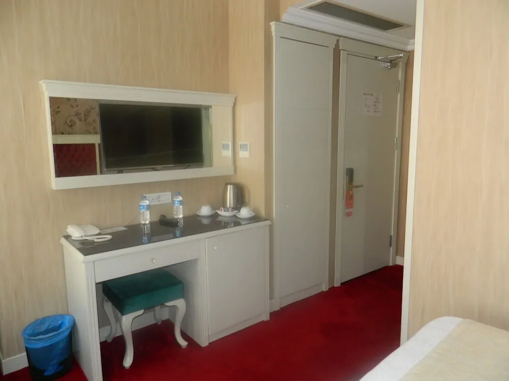 Standard Tek Büyük veya İki Ayrı Yataklı Oda