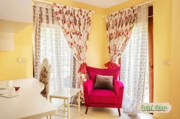 Zumrut Cirali Butik Otel