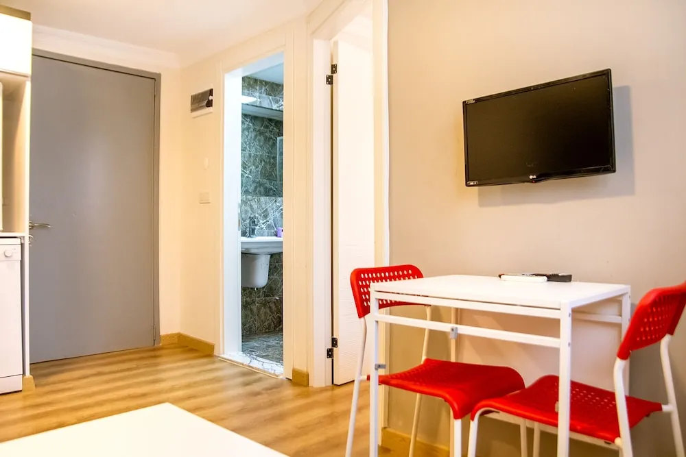Business Çatı Katı Süiti (Penthouse)