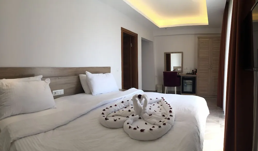 Comfort Tek Büyük Yataklı Oda