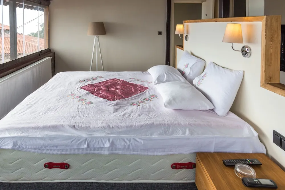 Deluxe Tek Büyük Yataklı Oda, Deniz Manzaralı