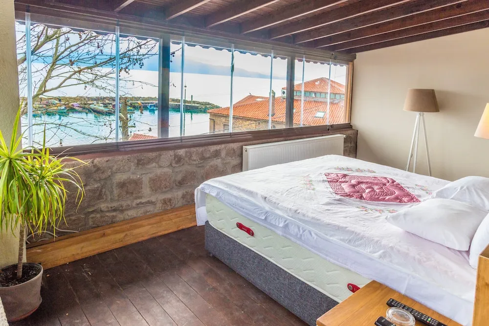 Deluxe Tek Büyük Yataklı Oda, Deniz Manzaralı