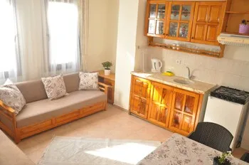 Dalyando Hotel