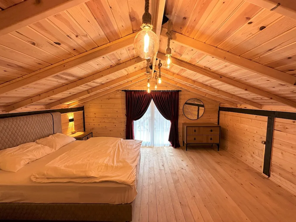 Royal Bungalov, Bahçe Manzaralı