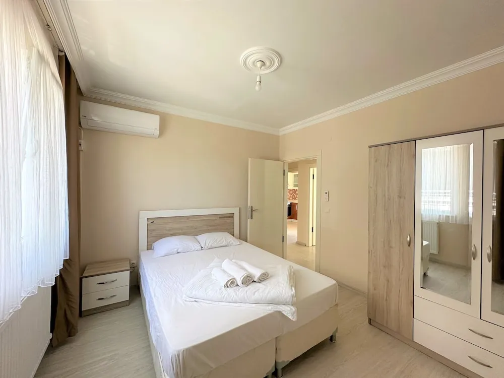 Premium Apart Daire, Bahçe Manzaralı