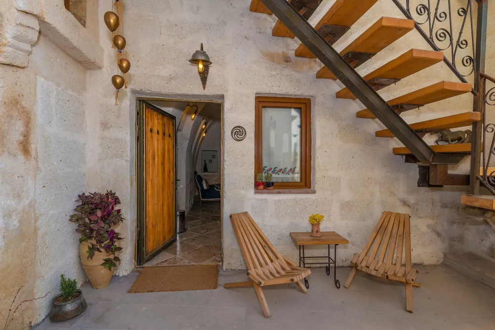 Deluxe Tek Büyük Yataklı Oda, Avlu Manzaralı