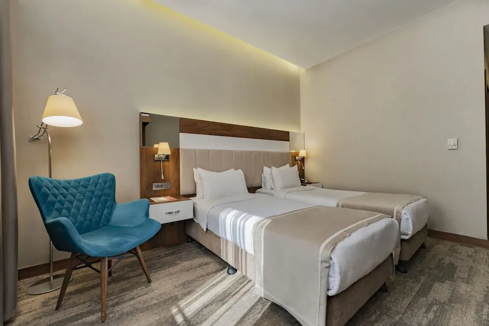 Standard Tek Büyük Yataklı Oda