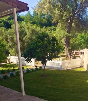 ArtOlive Butik Otel ve Camping