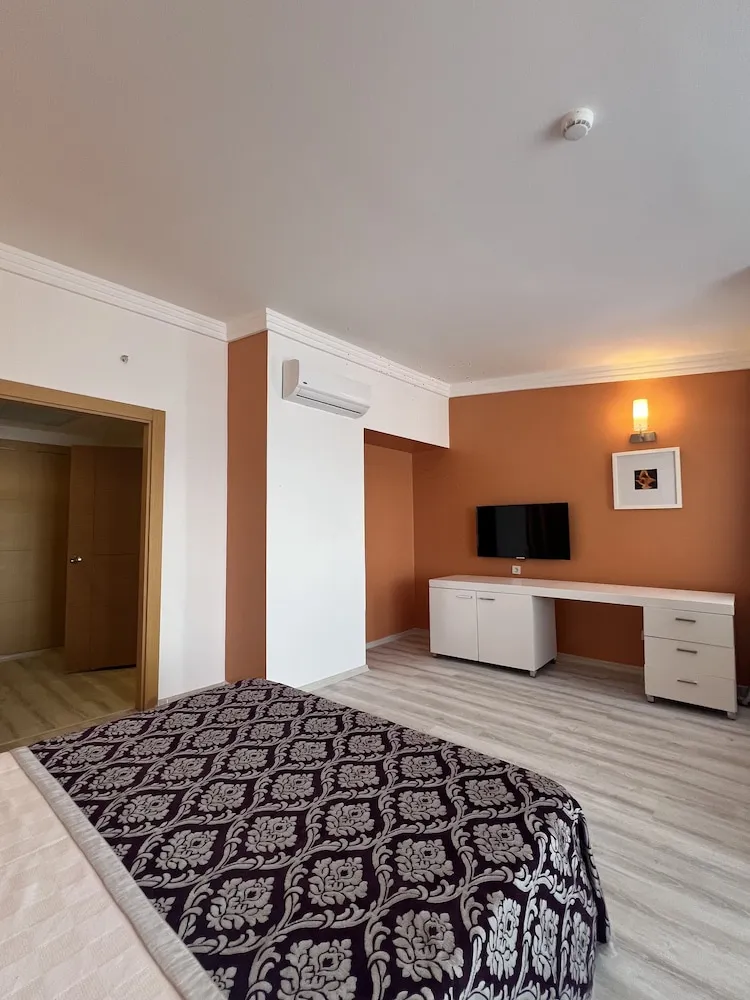 Luxury Oda, 1 Büyük (Queen) Boy Yatak, Deniz Manzaralı