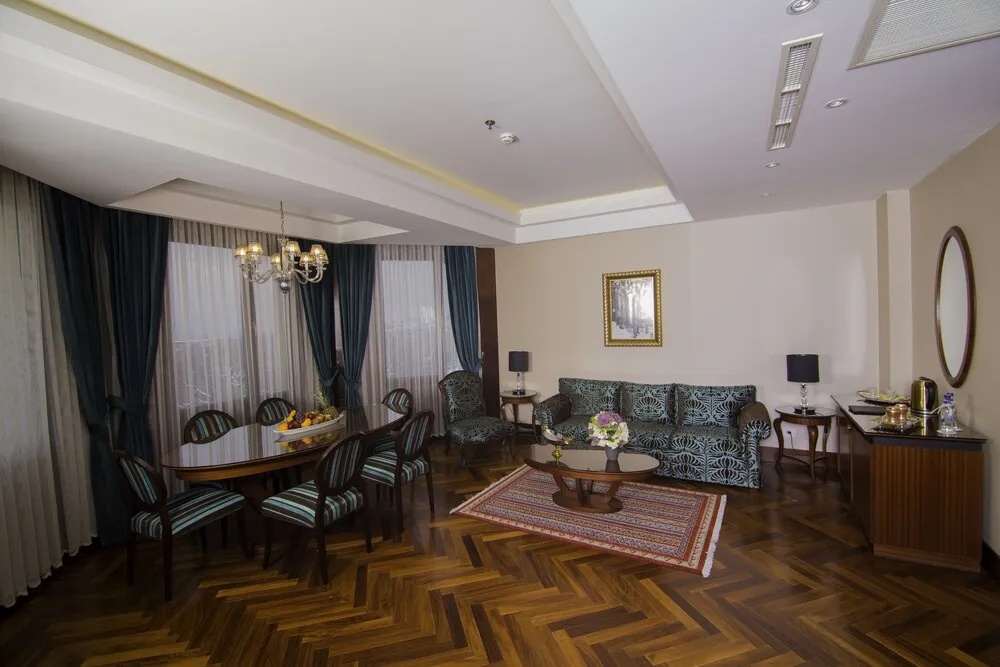Imperial Suite