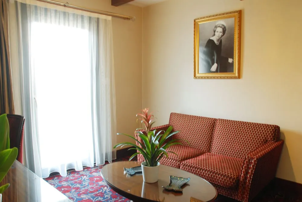 Signature Suite
