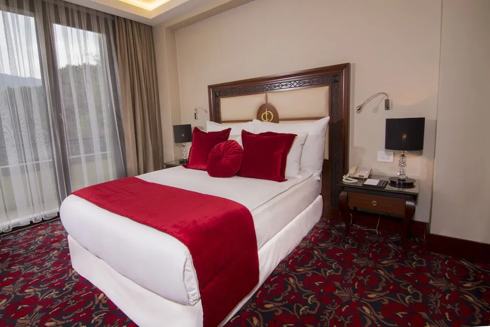 Signature Suite