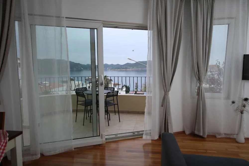 Deluxe Stüdyo Süit, Sigara İçilmez, Deniz Manzaralı