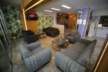 Grand Nora Hotel