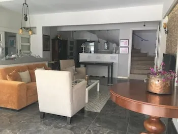 Melaike Otel