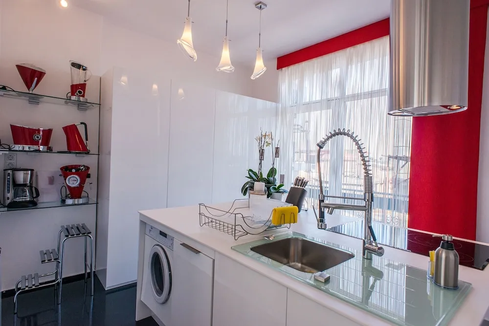 Deluxe Apart Daire, Deniz Manzaralı