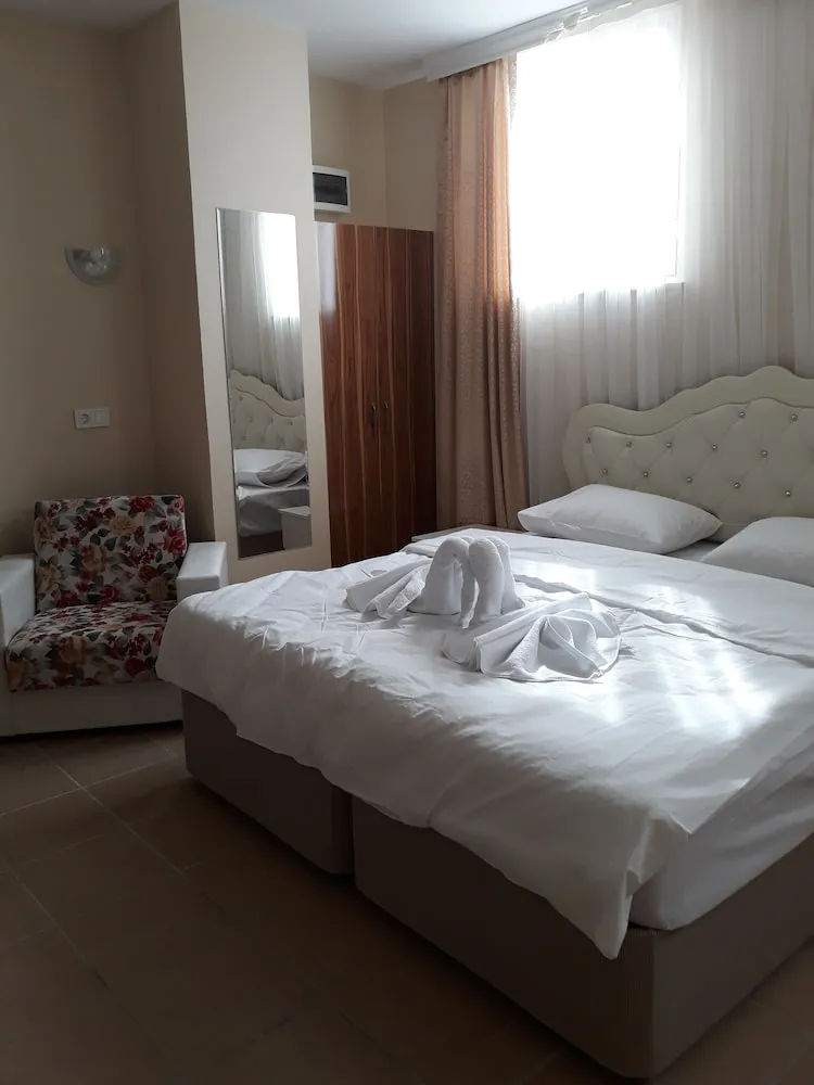 Standard Tek Büyük veya İki Ayrı Yataklı Oda, Şehir Manzaralı