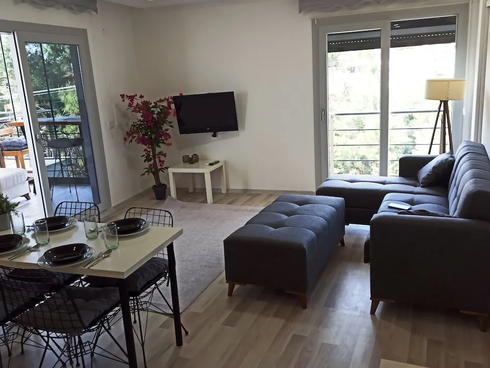 Comfort Apart Daire, Birden Çok Yatak, Yamaçta