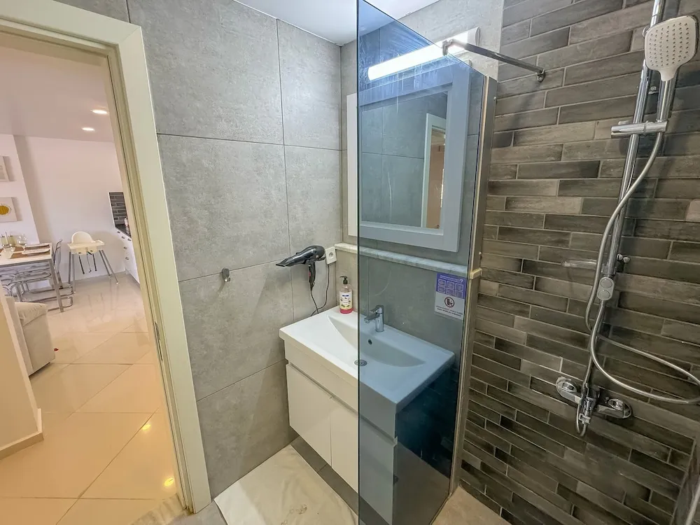 Elite Apart Daire, 2 Yatak Odası, Havuz Manzaralı, Havuz Kenarı