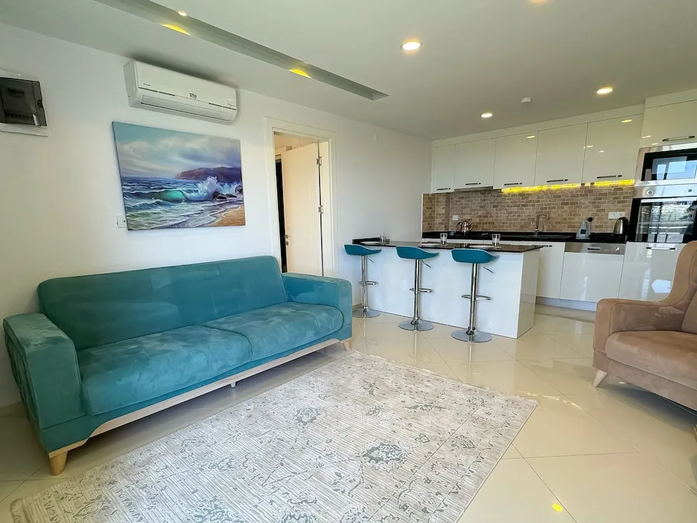 Elite Apart Daire, 2 Yatak Odası, Havuz Manzaralı, Havuz Kenarı