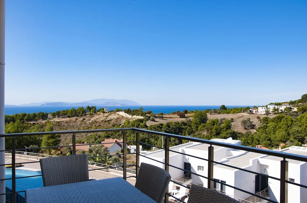 Executive Apart Daire, 2 Yatak Odası, Denize Bakan